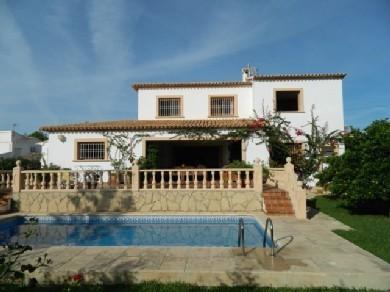 Chalet con 4 dormitorios se vende en Moraira, Costa Blanca