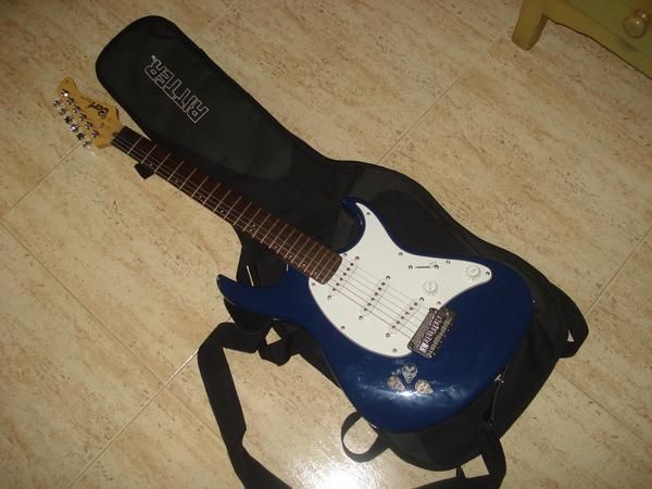 Guitarra electrica CORT G200
