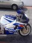 UK Registered Suzuki GSX R750 Blue on White - mejor precio | unprecio.es