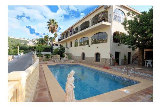 5 Dormitorio Chalet En Venta en Moraira, Alicante
