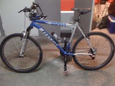 VENDO BICICLETA DE MONTAÑA 1 DIA DE USO