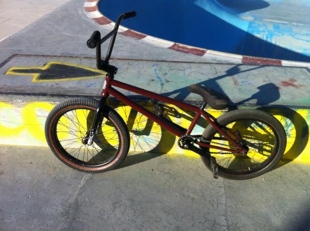 bmx en buen estado económica muy ligera de peso