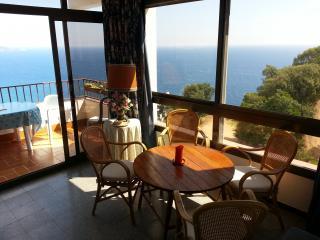 Apartamento : 7/7 personas - vistas a mar - tossa de mar  girona (provincia de)  cataluna  espana