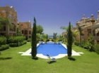 Apartamento con 2 dormitorios se vende en Marbella, Costa del Sol - mejor precio | unprecio.es
