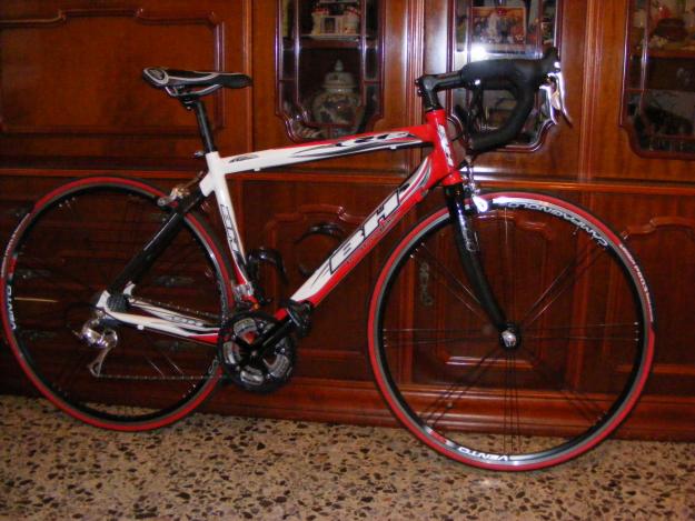 Vendo bicicleta carretera BH Race One