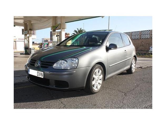 VOLKSWAGEN Golf 1.9TDI Sportline 105