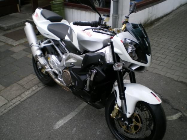 Aprilia Tuono 1000 R