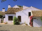 Chalet con 4 dormitorios se vende en Estepona, Costa del Sol - mejor precio | unprecio.es