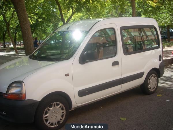 vendo furgoneta reault kangoo