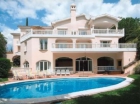 Chalet con 10 dormitorios se vende en Marbella, Costa del Sol - mejor precio | unprecio.es