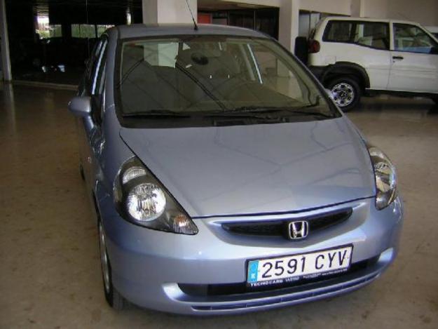 Venta de coche Honda Jazz 1.4 I '04 en Lleida