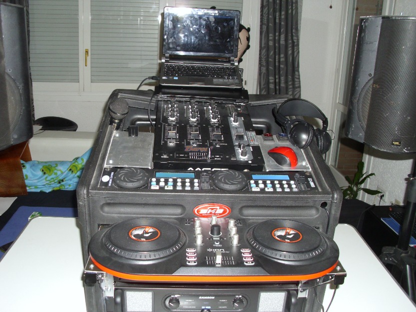 Equipo de DJ