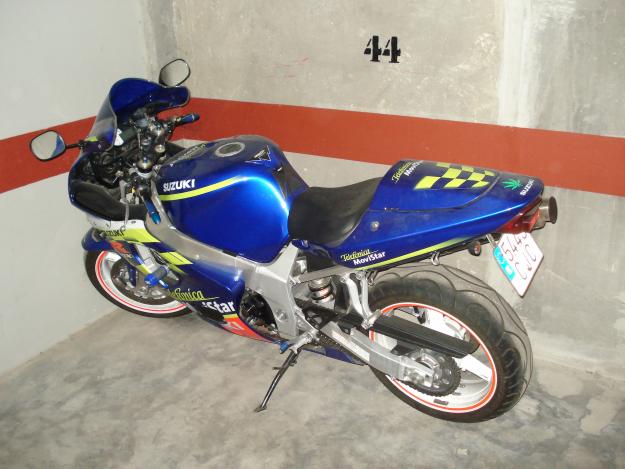 Suzuki gsxr 600 edicion telefonica movistar limitada papeles 3500 NEGOCIABLES