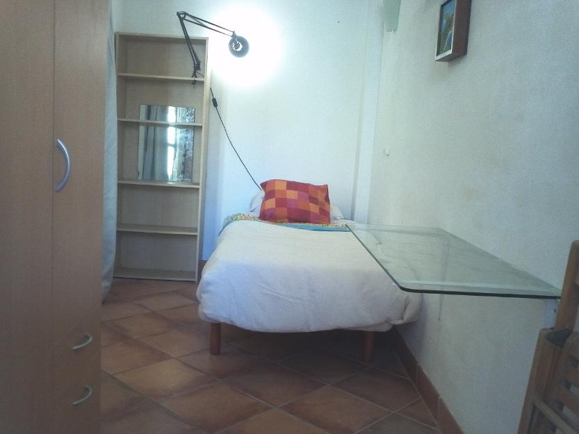 Habitacion con aseo en suite,a/c, Altas Calidades