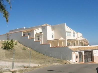 Chalet con 6 dormitorios se vende en Mijas Costa, Costa del Sol