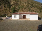 Chalet con 3 dormitorios se vende en Alora - mejor precio | unprecio.es