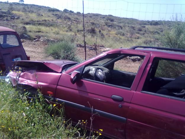 Ford Escort 1.4 SW 'Año 1998' (acidentada)  — Portugal