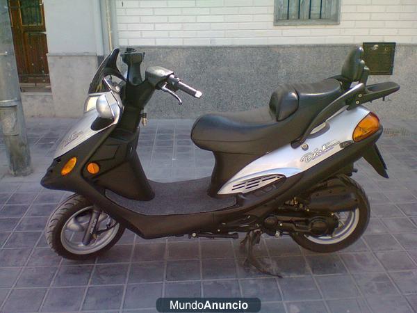 se vende scooter kymco dink 50cc