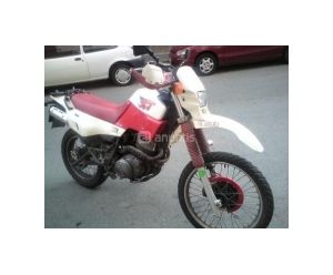 YAMAHA XT 600