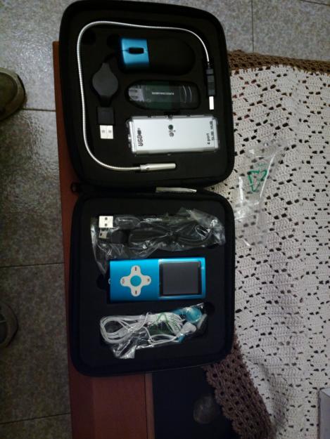 MP4, con juegos, Radio y grabadora de voz, raton linterna usb cascos