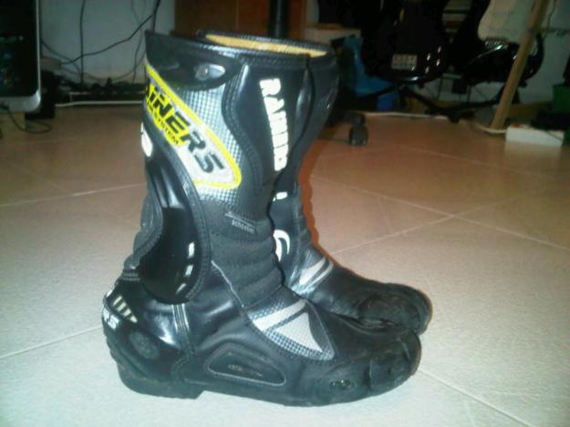 Botas de Motos marca Rainers, talla 41, por solo 50€, apenas usadas!!!!