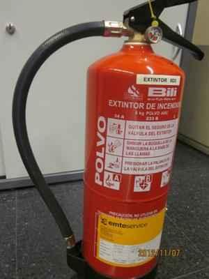 extintor de polvo ABC 6 Kg nuevo por cierre de negocio