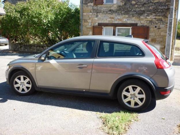 VOLVO C30  2.0 D 136 MOMENTUM