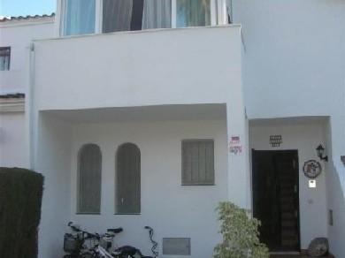Adosado con 2 dormitorios se vende en Estepona, Costa del Sol