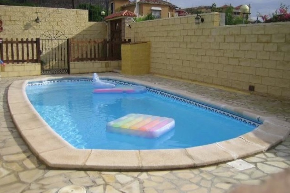 Sale Villa on one floor, with pool in Rincon de la Victoria