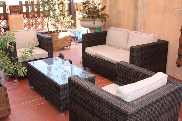 se vende un bonita sofa de jardin