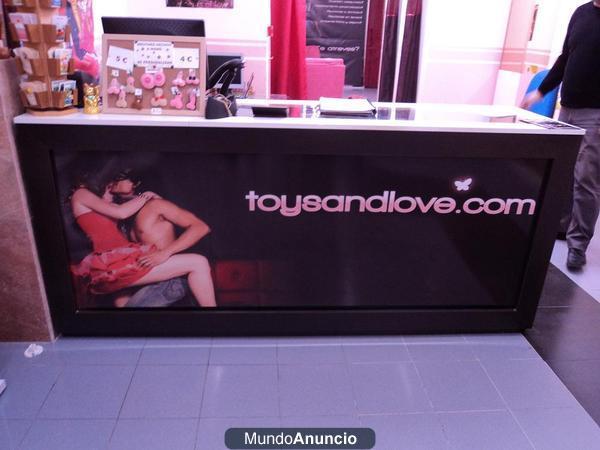 SE VENDE MOSTRADOR CON LUZ 2, 21X1X0, 6