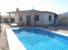 Chalet con 3 dormitorios se vende en Mijas Costa, Costa del Sol - mejor precio | unprecio.es