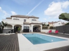 Chalet con 4 dormitorios se vende en Estepona, Costa del Sol - mejor precio | unprecio.es