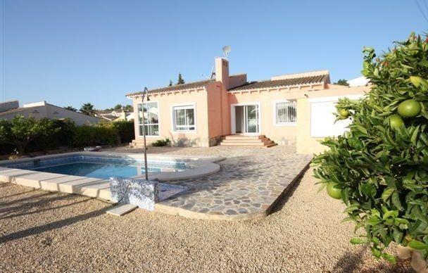 Chalet en venta en Nucia (la), Alicante (Costa Blanca)