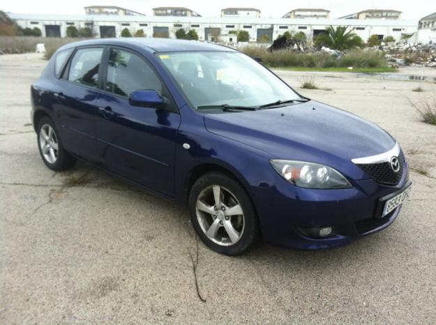 Se vende mazda3 buen estado