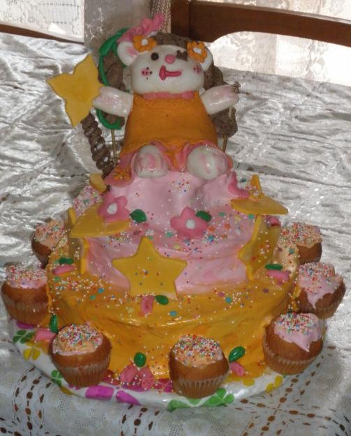 Tartas decoradas tanto con fondant como con glass real!