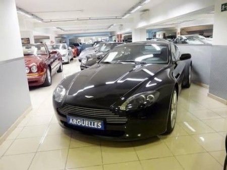 ASTON MARTIN V8 VANTAGE MANUAL - Madrid