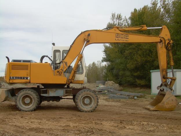 vendo excavadora liebherr 902 li de ruedas