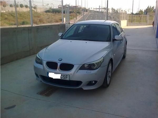 BMW 520 I AÑO 2004 (PAQUETE M)