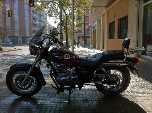 SUZUKI Marauder 250