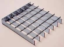Compro Rejilla Pisable  y placas metalicas para hacer un techado.