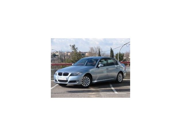 BMW SERIE 3 318D BERLINA