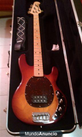 BAJO MUSICMAN STINGRAY 4 CUERDAS