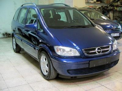 Opel Zafira 1.6 confort