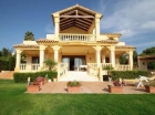 Chalet con 5 dormitorios se vende en Marbella, Costa del Sol - mejor precio | unprecio.es