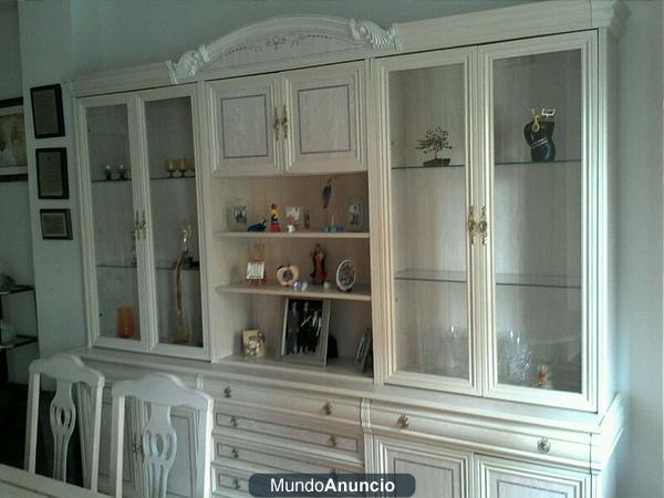 Se vende juego de comedor por mudanza