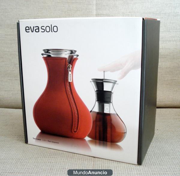 Tetera Eva Solo 1L con funda de neopreno sin estrenar