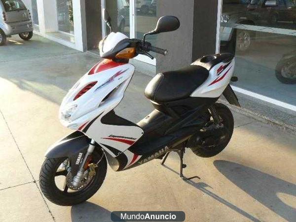 Yamaha Aerox R