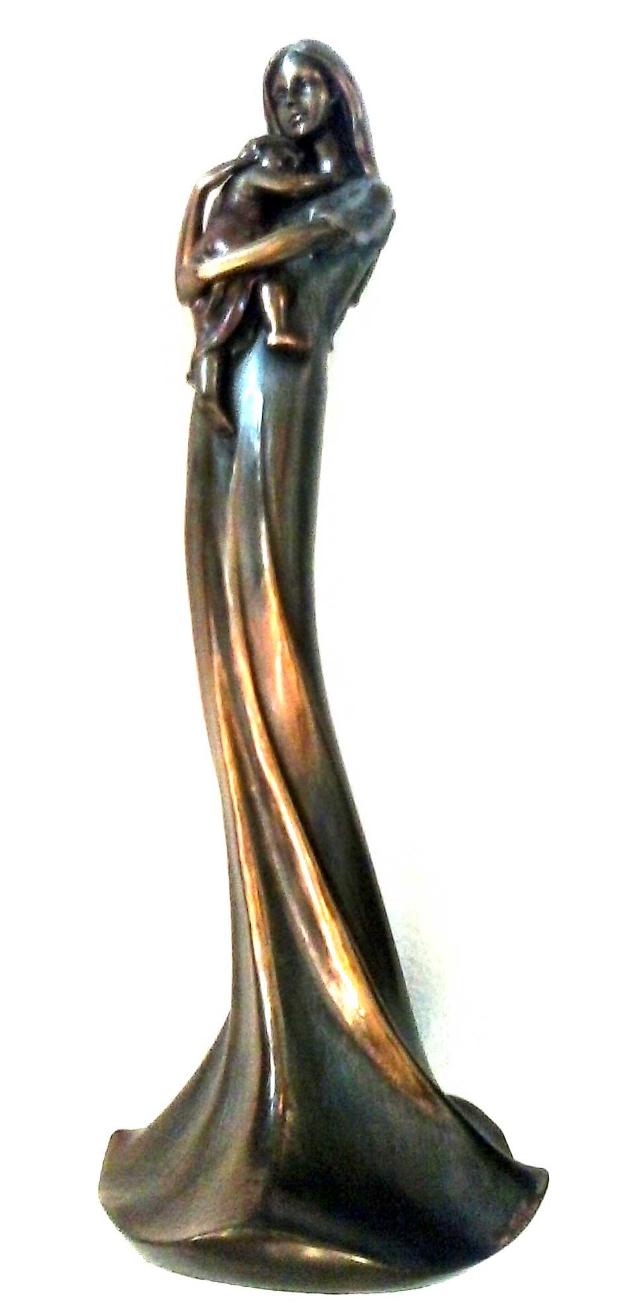 Figura maternidad art nouveau