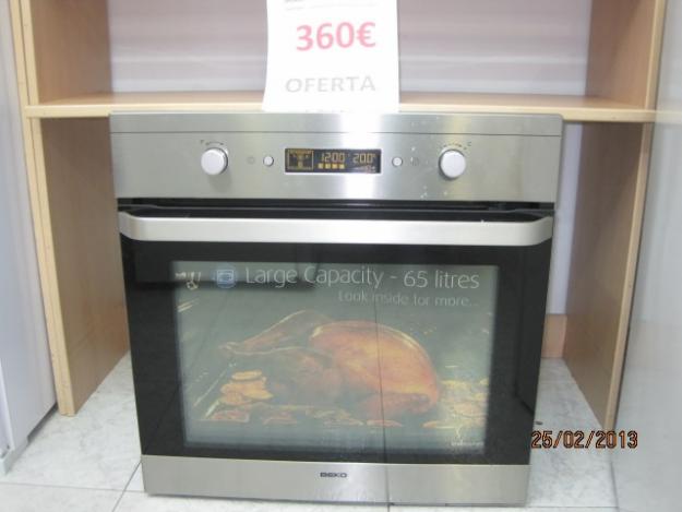 Horno pirolítico beko (se limpia solo) 24 meses de gatantía Nuevo a estrenar 360€